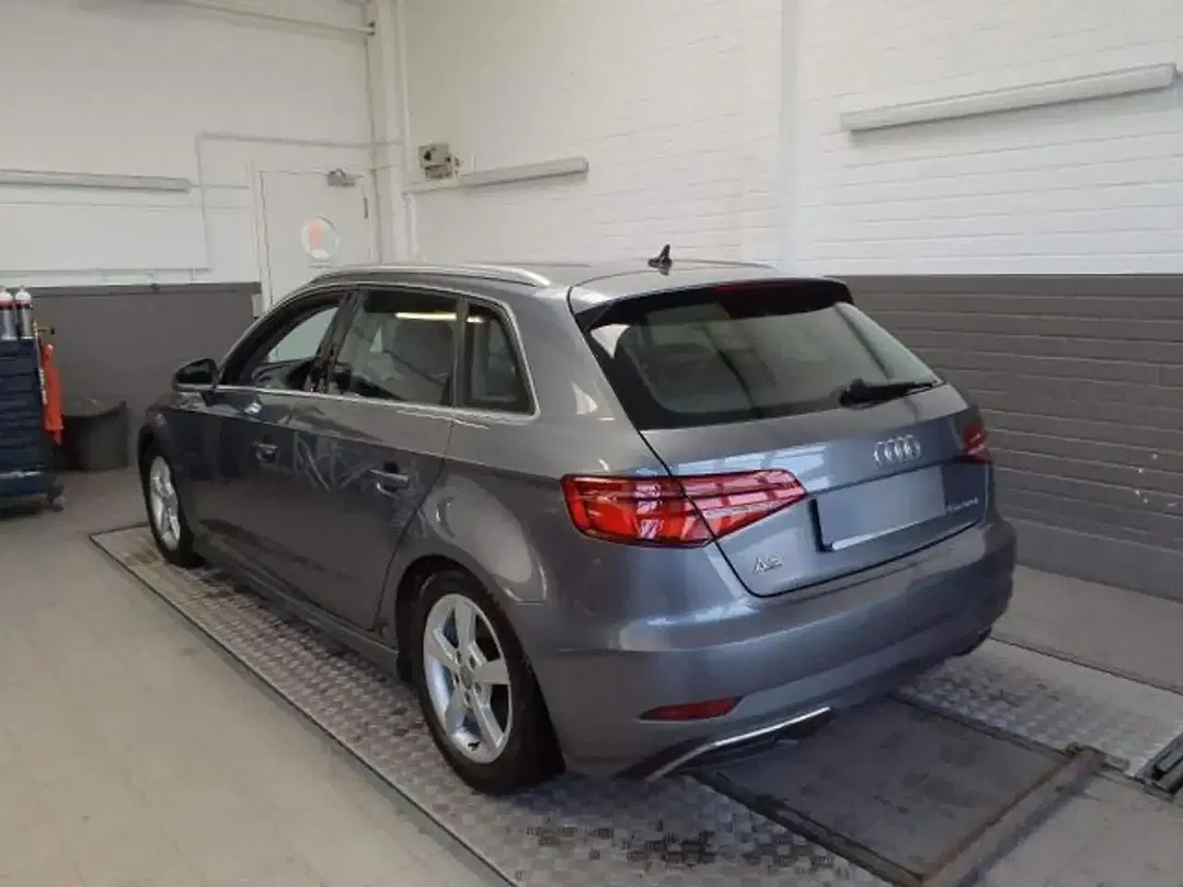 Audi A3 40 e-tron design - Thumbnail 3