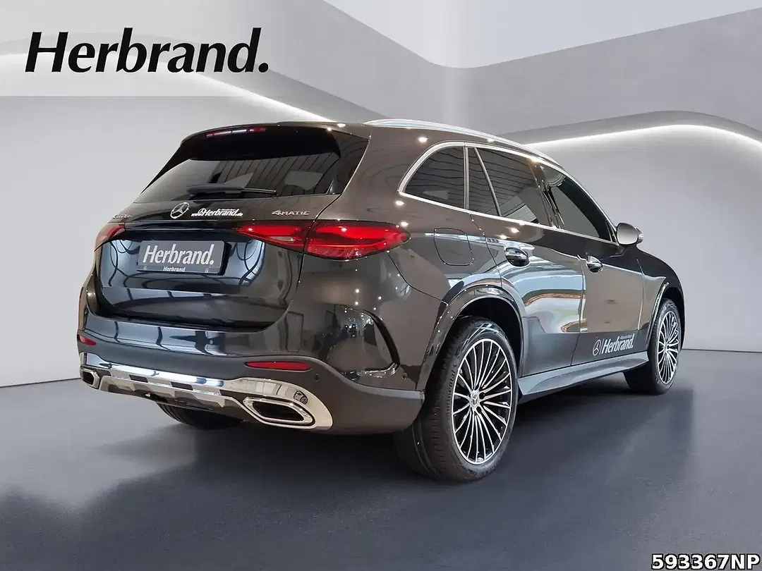 Mercedes-Benz GLC 300 4MATIC AMG - Thumbnail 3