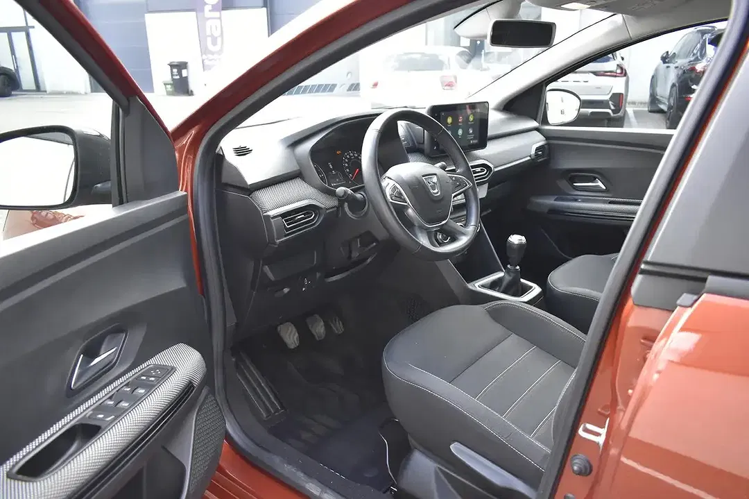 Dacia Jogger TCe Essential - Thumbnail 11