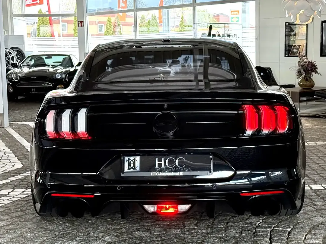Ford Mustang GT - Thumbnail 13