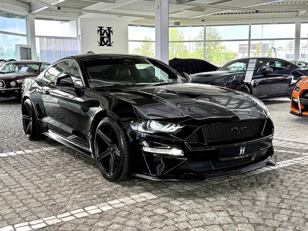 Ford Mustang GT - Thumbnail 3