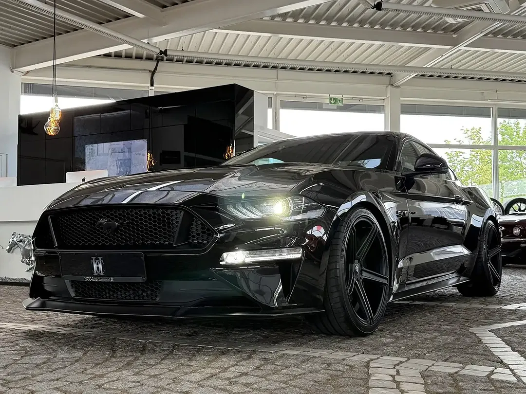 Ford Mustang GT - Thumbnail 4