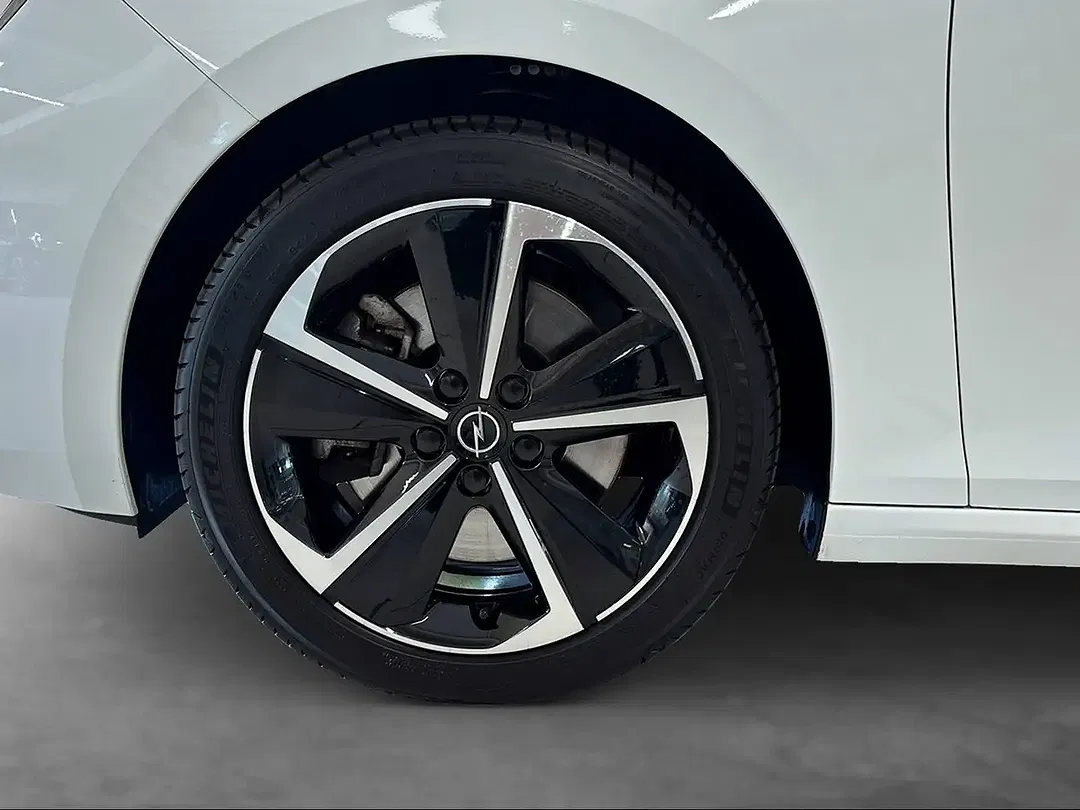 Opel Astra PHEV Edition - Thumbnail 11
