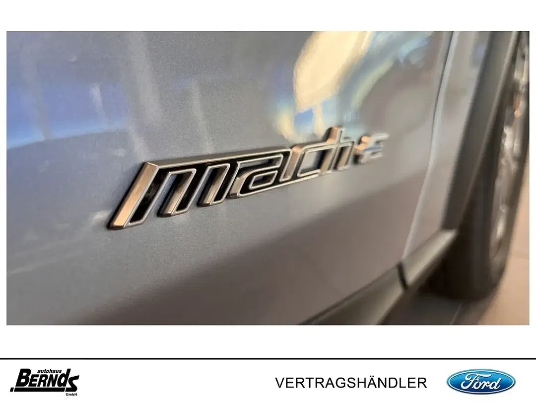 Ford Mustang Mach-E Standard Range - Thumbnail 17