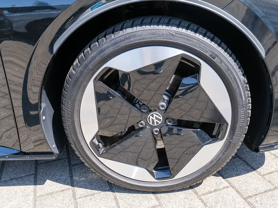 Volkswagen ID.3 - Thumbnail 8