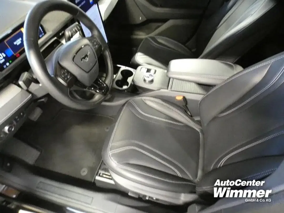 Ford Mustang - Thumbnail 14