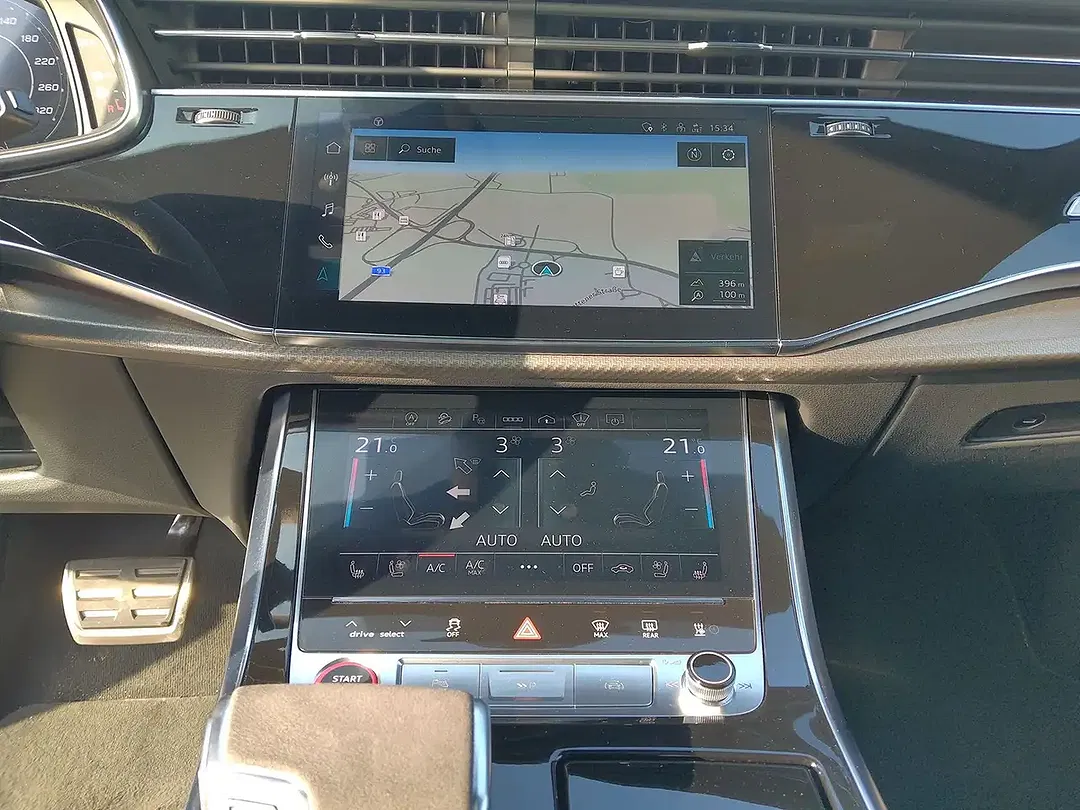Audi RS Q8 - foto 15
