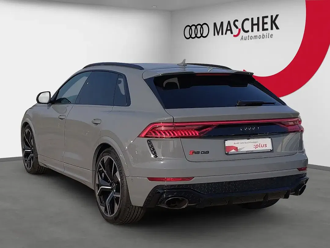 Audi RS Q8 - Thumbnail 4