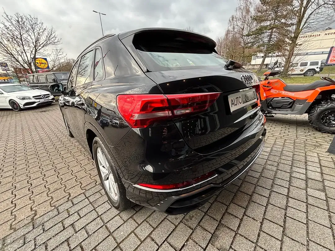 Audi Q3 S line - Thumbnail 4