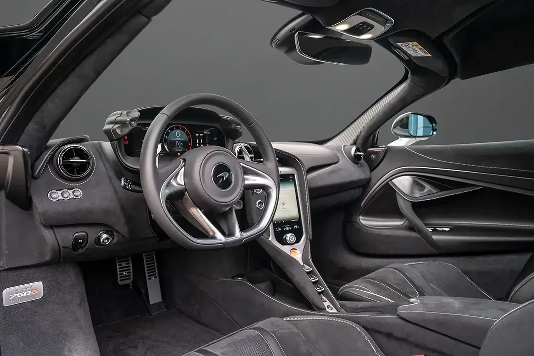 McLaren 600LT Black Pack - Thumbnail 13