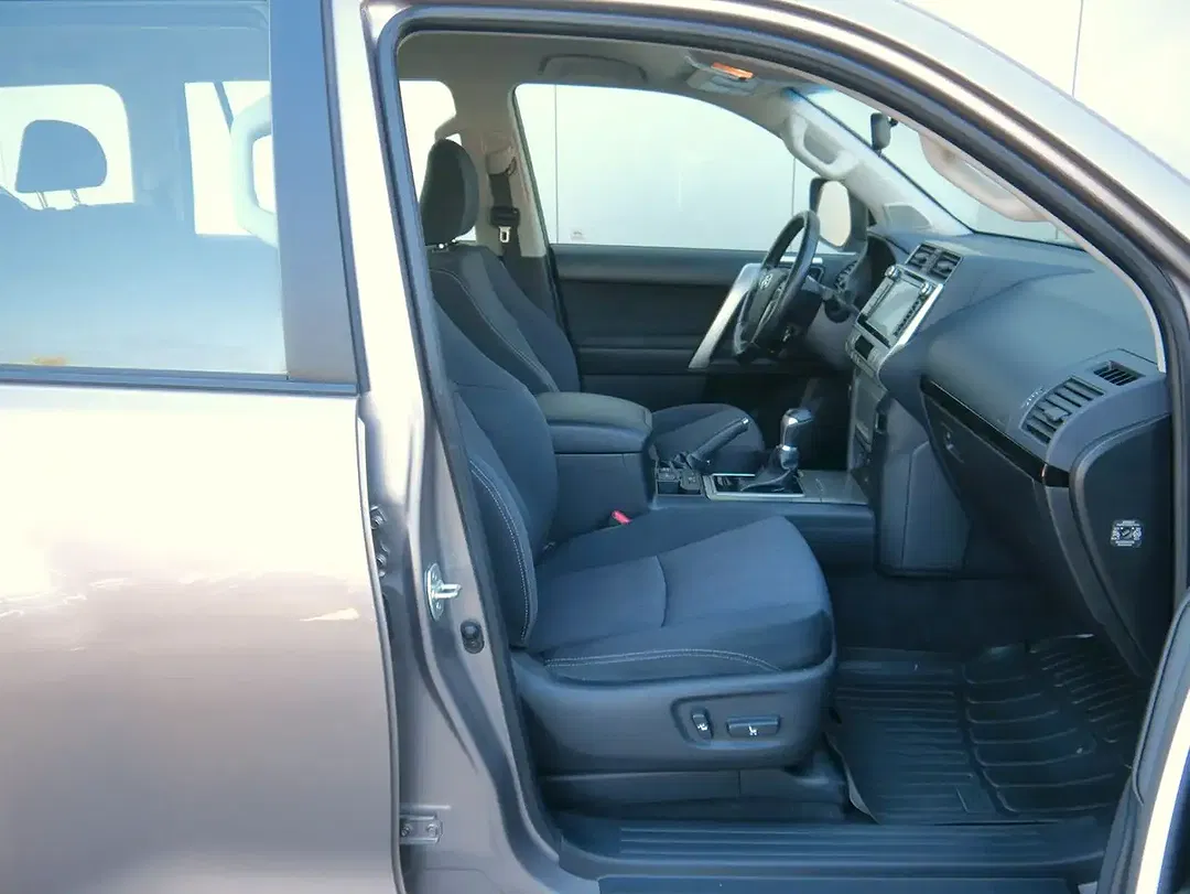 Toyota Land Cruiser 2.8 AUT Comfort - Thumbnail 14