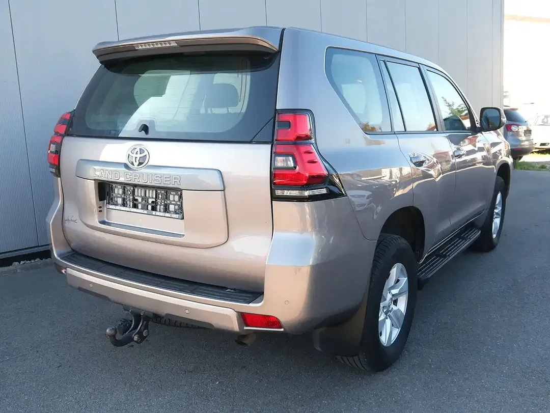 Toyota Land Cruiser 2.8 AUT Comfort - Thumbnail 4