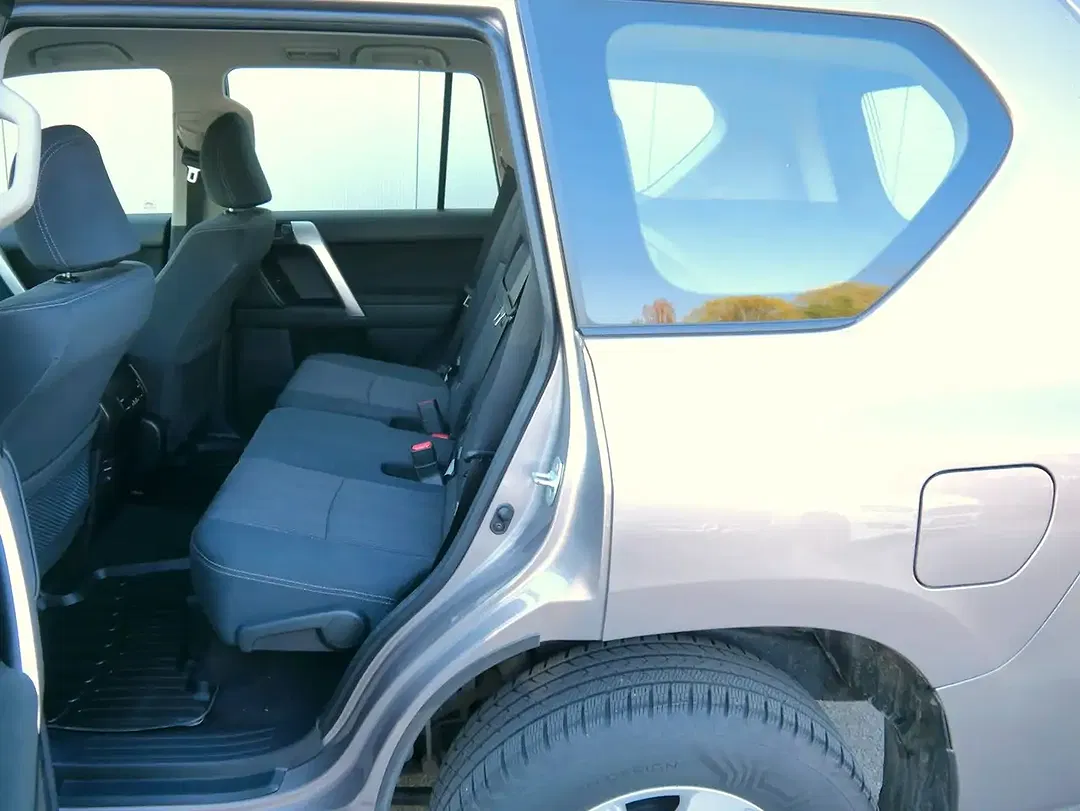 Toyota Land Cruiser 2.8 AUT Comfort - Thumbnail 9