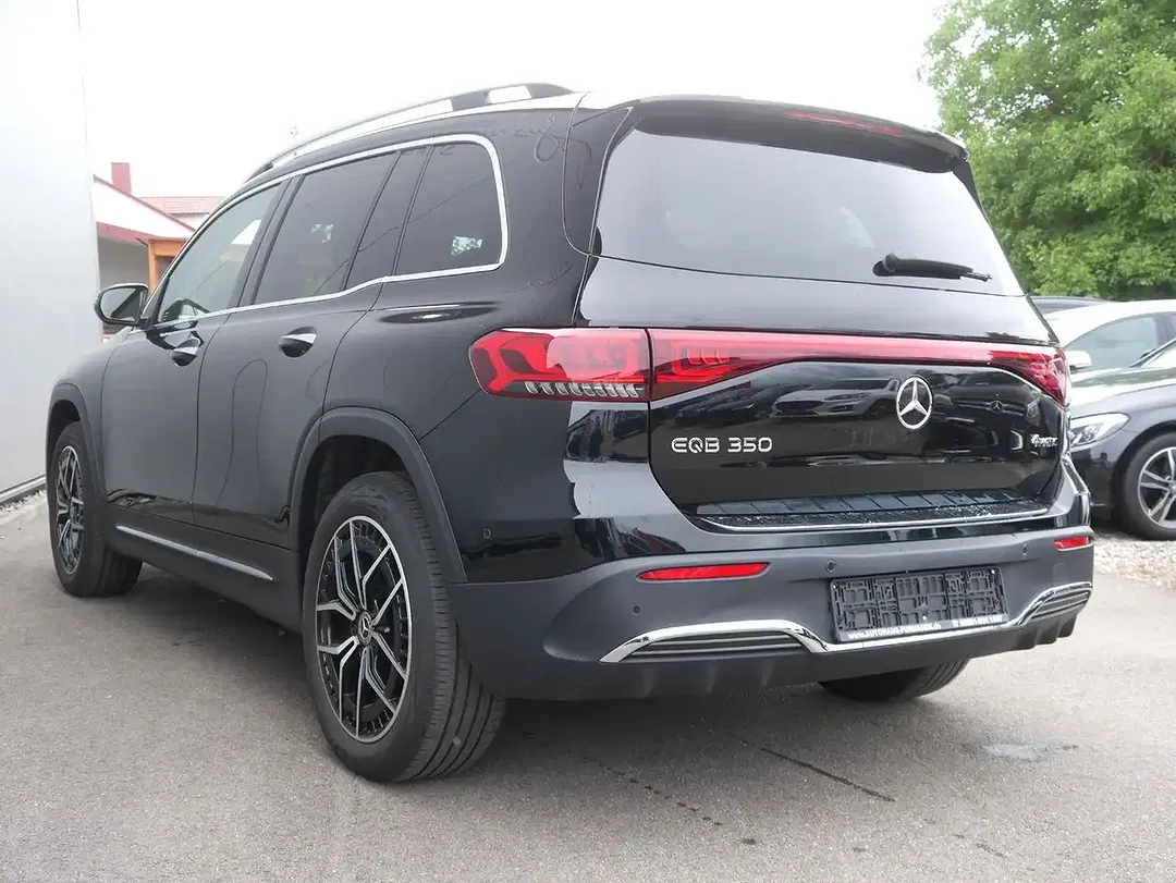 Mercedes-Benz EQB 350 4MATIC AMG Line - foto 2