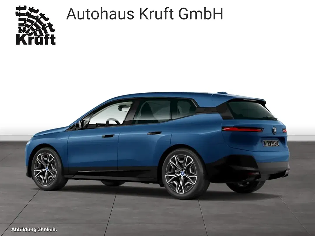 BMW iX xDrive - Thumbnail 4