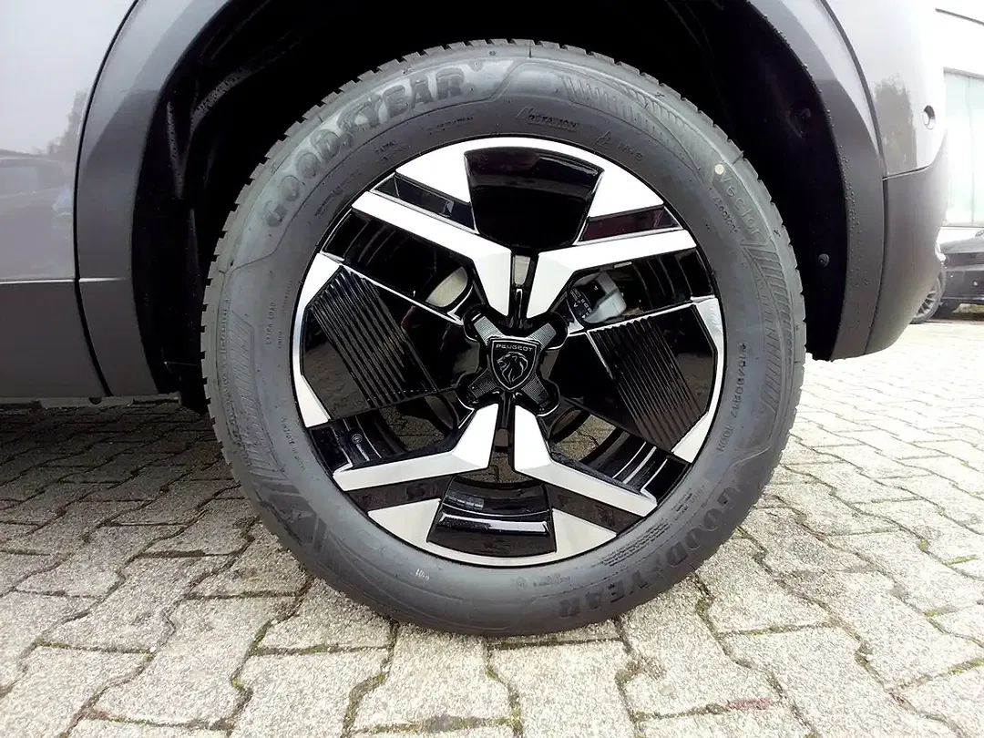 Peugeot 2008 145 GT - Thumbnail 11