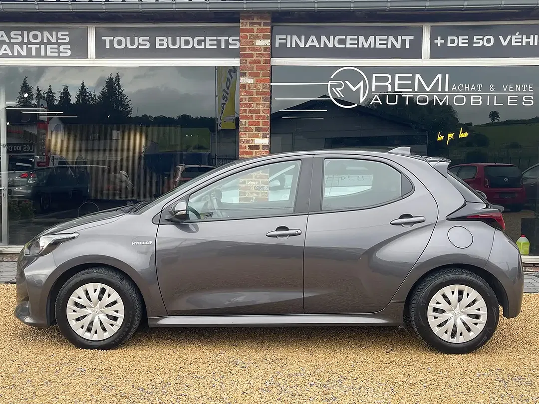Toyota Yaris 1.5 Dual VVT-iE CVT - Thumbnail 2