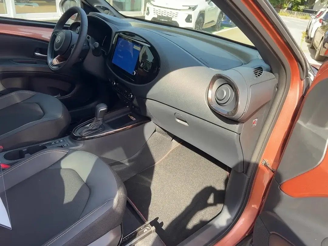 Toyota Aygo X 1.5 CVT Lounge - Thumbnail 11