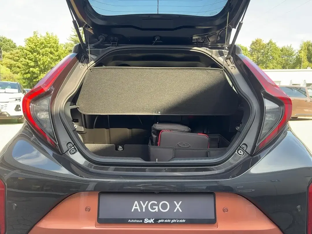Toyota Aygo X 1.5 CVT Lounge - Thumbnail 12