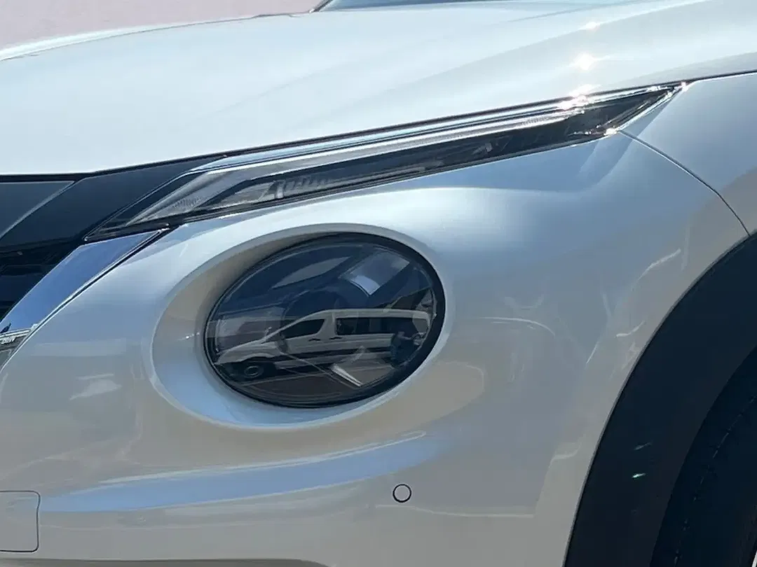 Nissan Juke 1.6 Hybrid N-Connecta - Thumbnail 8
