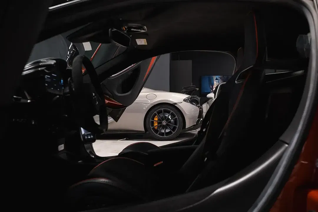 McLaren Artura - Thumbnail 10