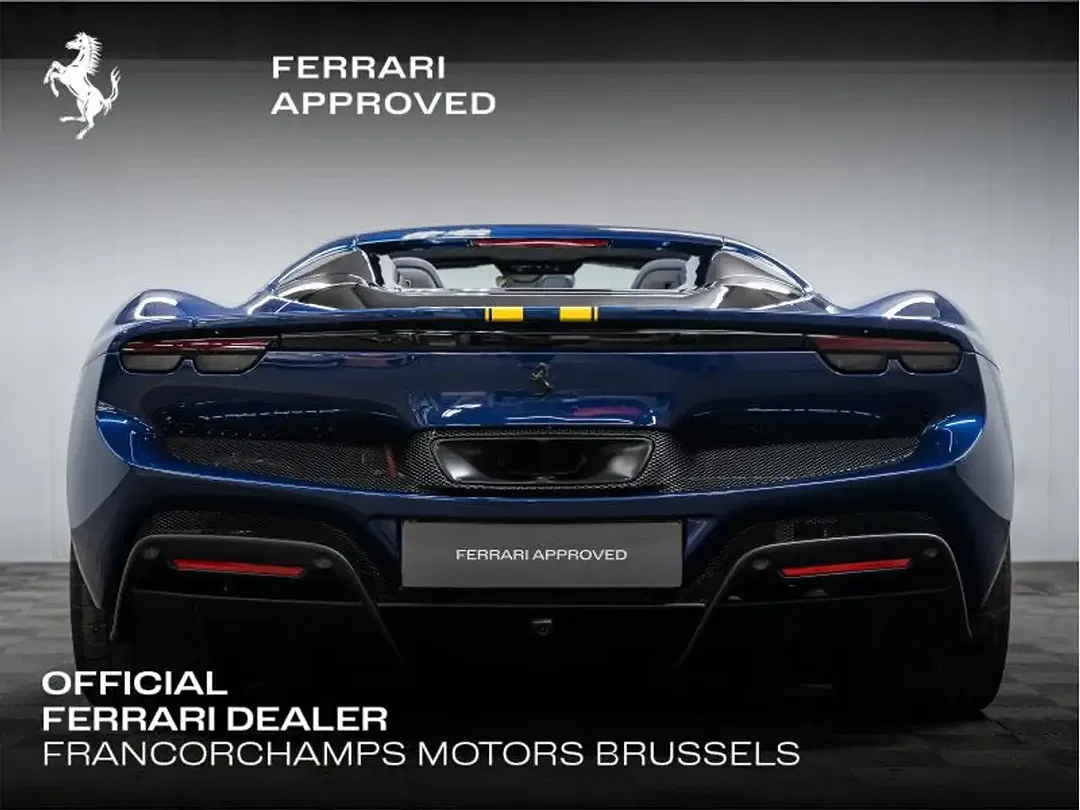 Ferrari 296 GTS - Thumbnail 5