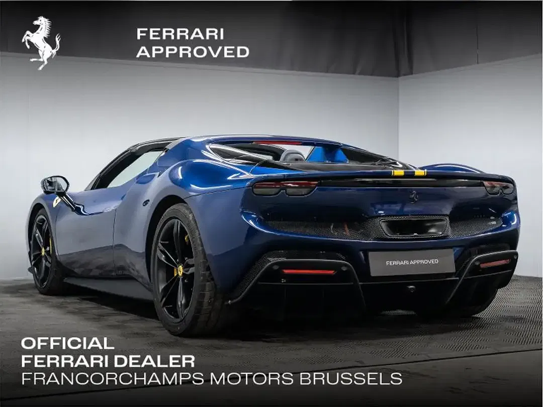 Ferrari 296 GTS - Thumbnail 6