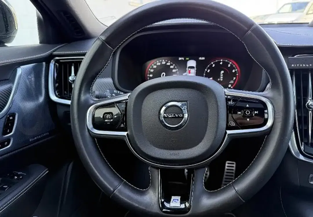 Volvo S90 T6 AWD R-Design - Thumbnail 12