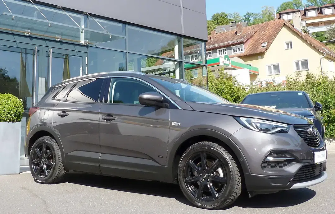 Opel Grandland X PHEV Hybrid 1.6 AUT Elegance - foto 2