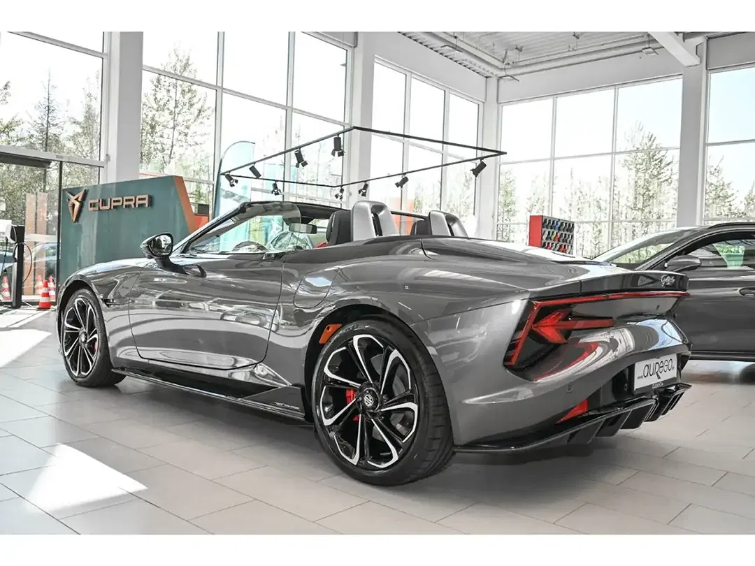 MG Cyberster Xpower - Thumbnail 4