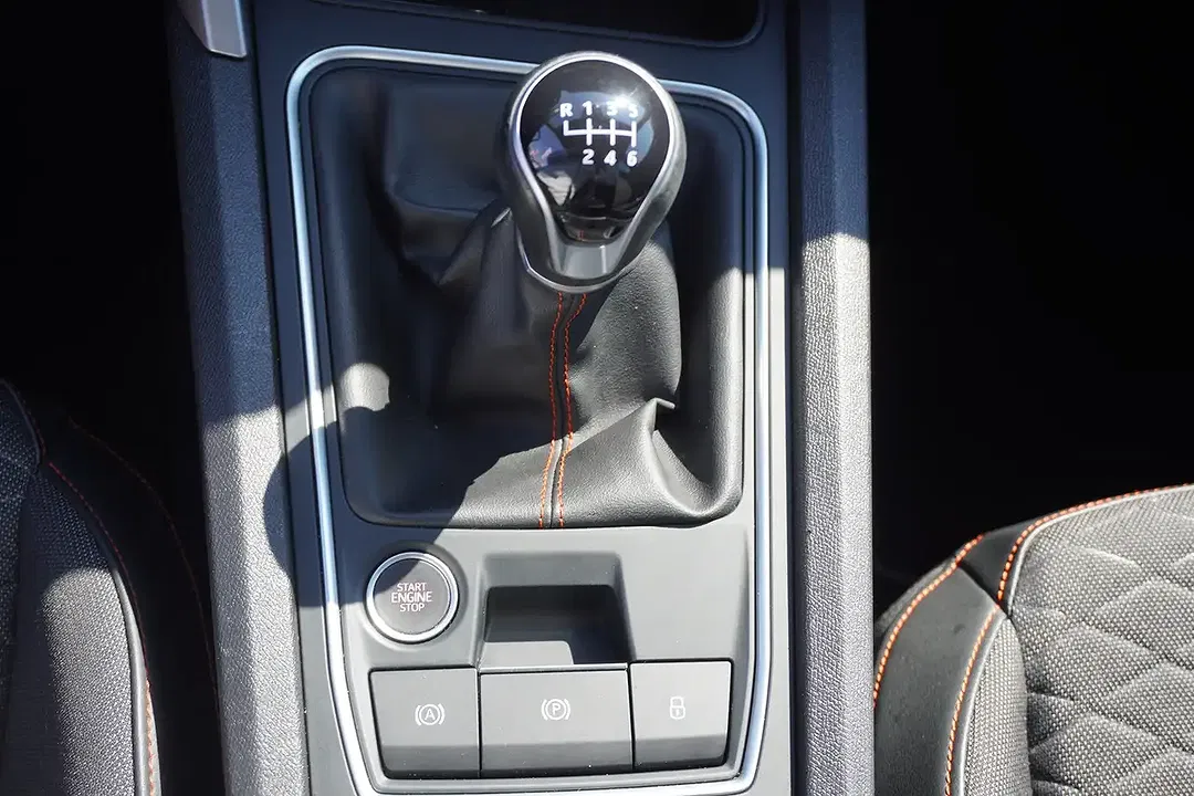 SEAT Leon 1.5 TSI FR - Thumbnail 13
