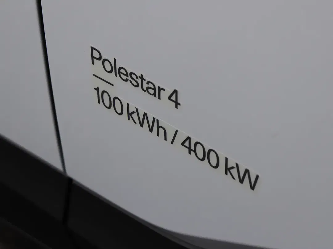 Polestar 4 100 kWh Long Range Dual Motor Plus Pilot - Thumbnail 13