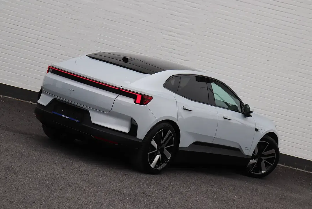 Polestar 4 100 kWh Long Range Dual Motor Plus Pilot - Thumbnail 7