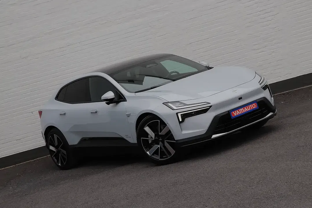 Polestar 4 100 kWh Long Range Dual Motor Plus Pilot - Thumbnail 9