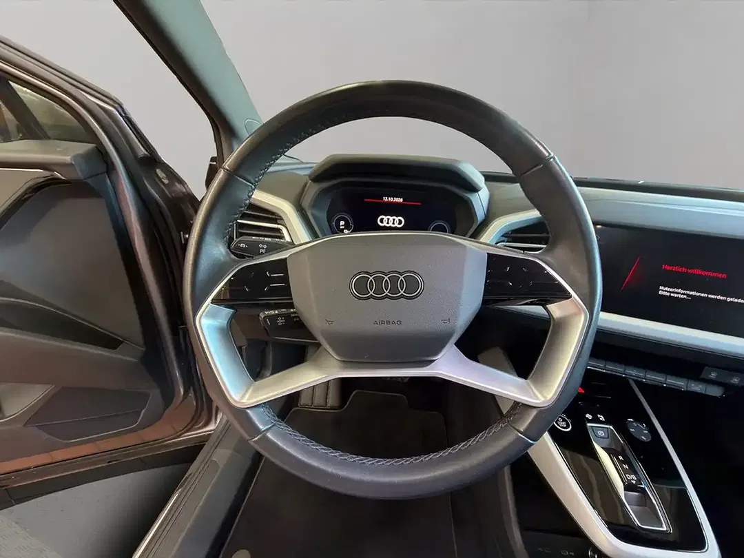 Audi Q4 e-tron 40 - Thumbnail 12