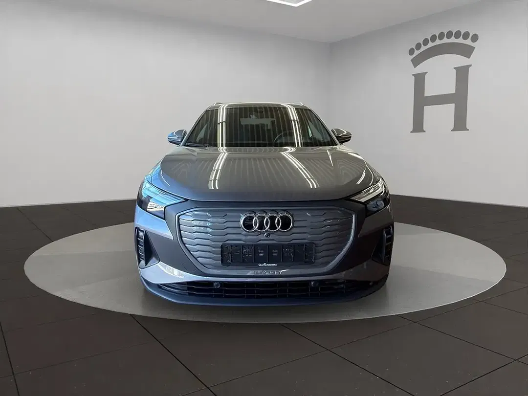 Audi Q4 e-tron 40 - Thumbnail 9