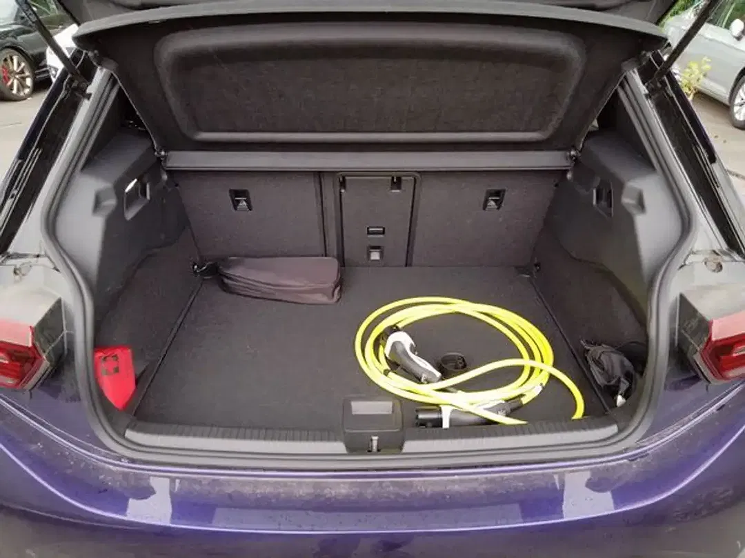 Volkswagen ID.3 - Thumbnail 7