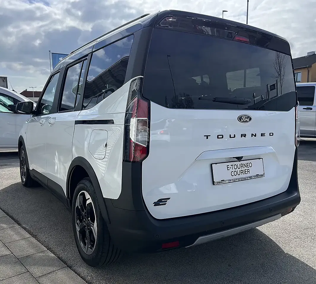 Ford Tourneo Courier Active - Thumbnail 3