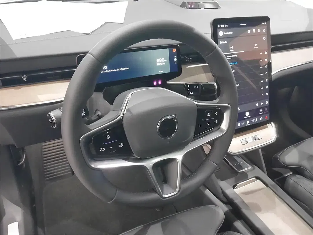 Volvo ES90 Extended Range Plus - Thumbnail 9