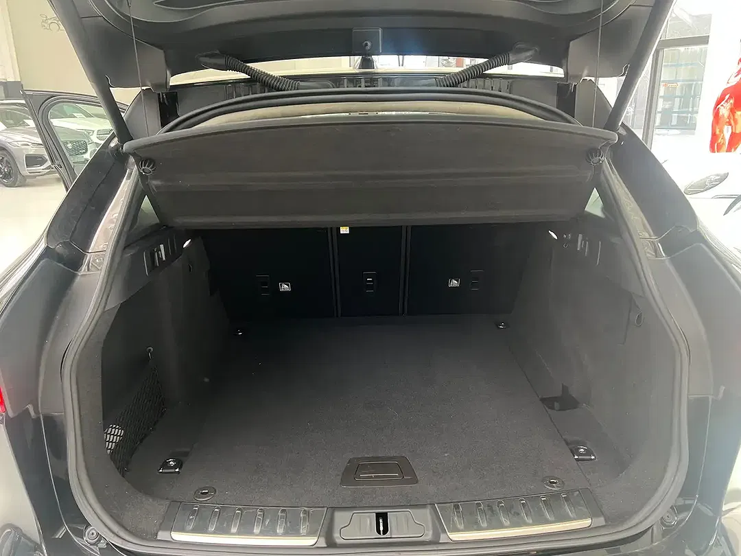 Jaguar F-Pace 3.0 V6 4x4 Pure - Thumbnail 12