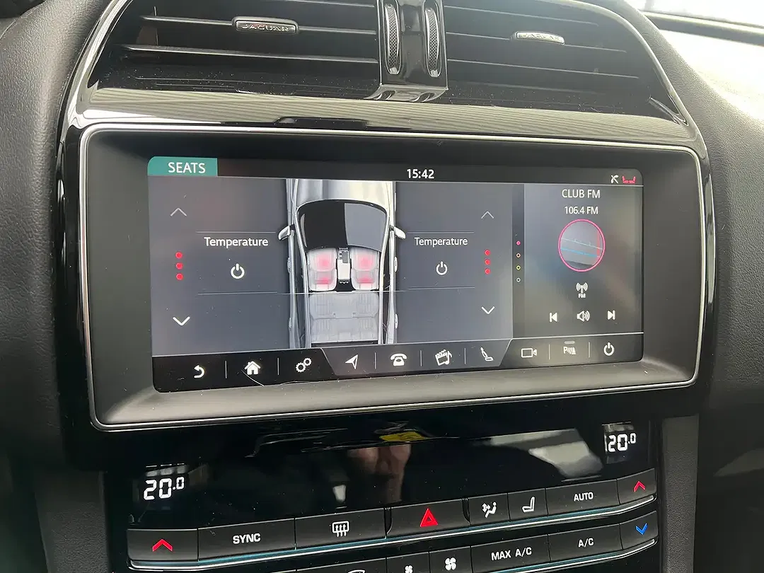 Jaguar F-Pace 3.0 V6 4x4 Pure - Thumbnail 7