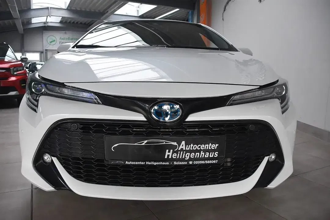 Toyota Corolla Hybrid Team Deutschland - Thumbnail 10