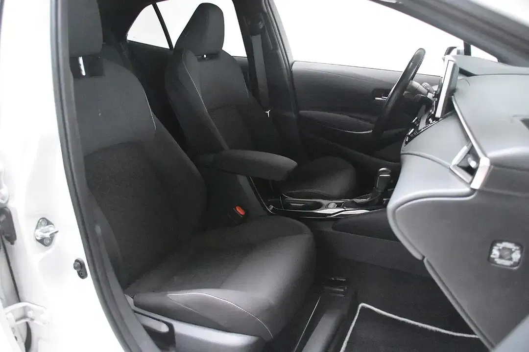 Toyota Corolla Hybrid Team Deutschland - Thumbnail 12