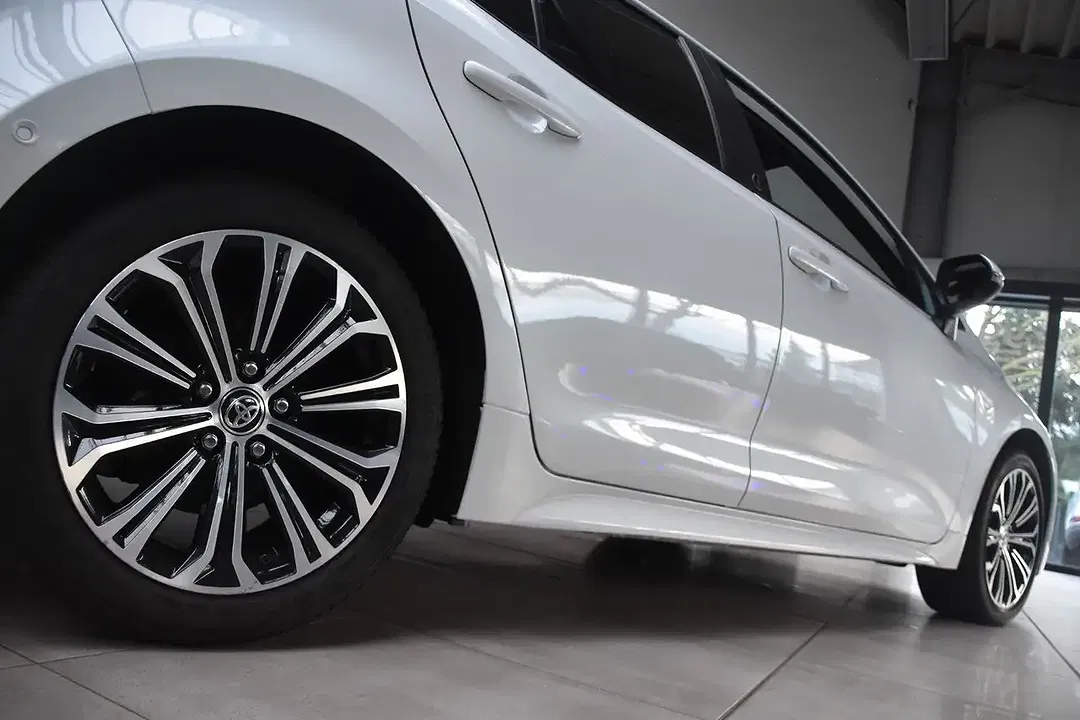 Toyota Corolla Hybrid Team Deutschland - Thumbnail 4