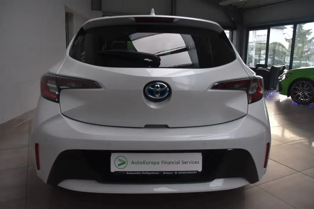 Toyota Corolla Hybrid Team Deutschland - Thumbnail 5