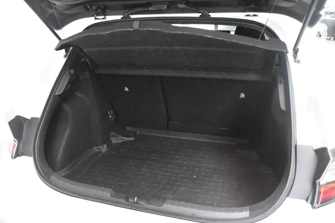 Toyota Corolla Hybrid Team Deutschland - Thumbnail 6