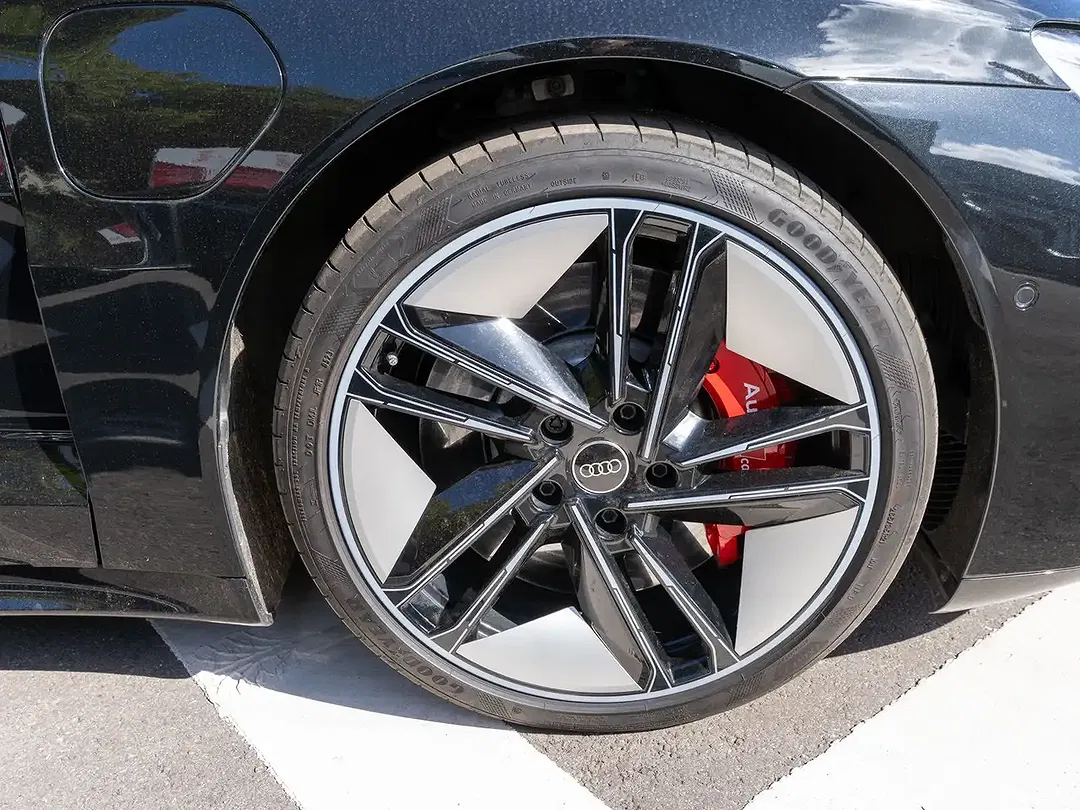 Audi RS e-tron GT quattro Matrix LED - Thumbnail 8