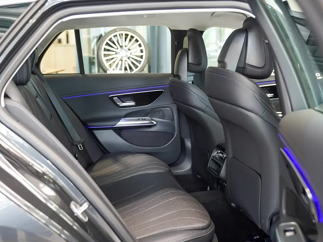 Mercedes-Benz E 220 Avantgarde - Thumbnail 13