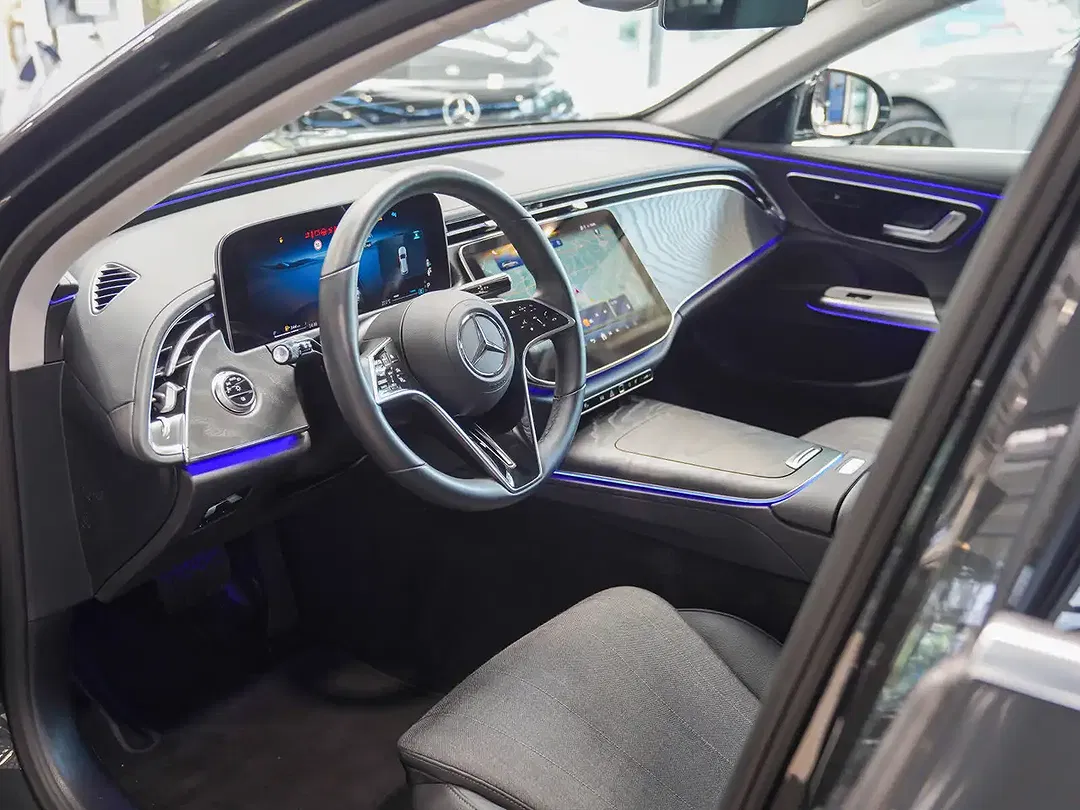 Mercedes-Benz E 220 Avantgarde - Thumbnail 15