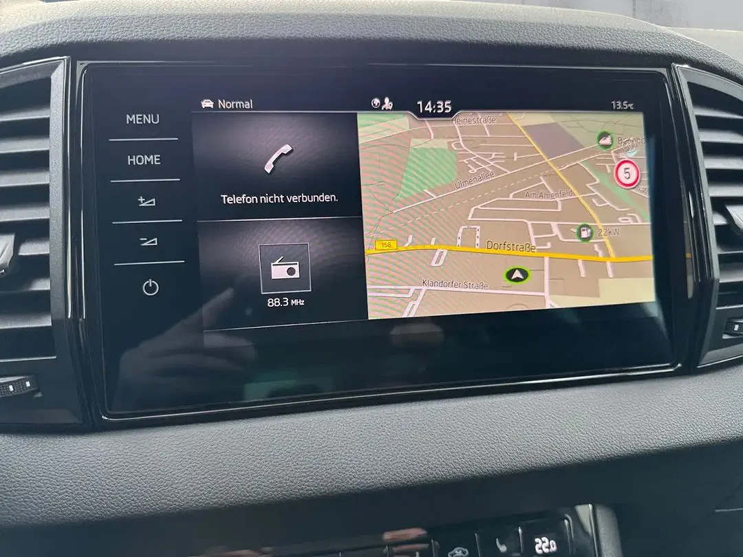Skoda Karoq 1.5 TSI DSG Sportline - Thumbnail 10